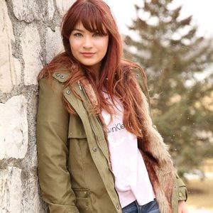 Meet your Posher, Caley